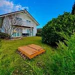 121 * Várgesztes